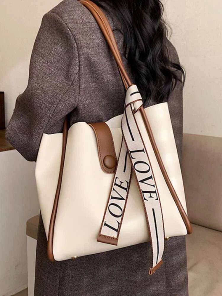 Tote Bags | حقائب توت