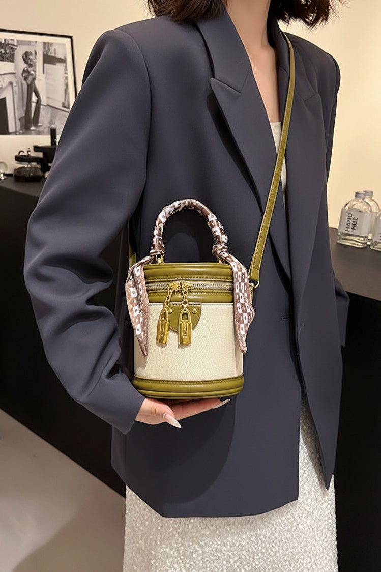 Luna Carryall