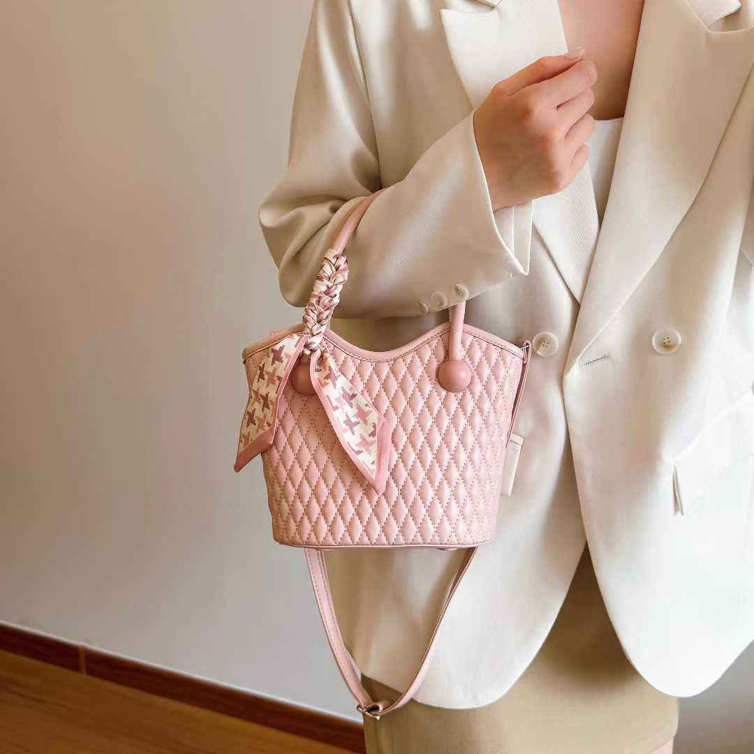 mera Handbags