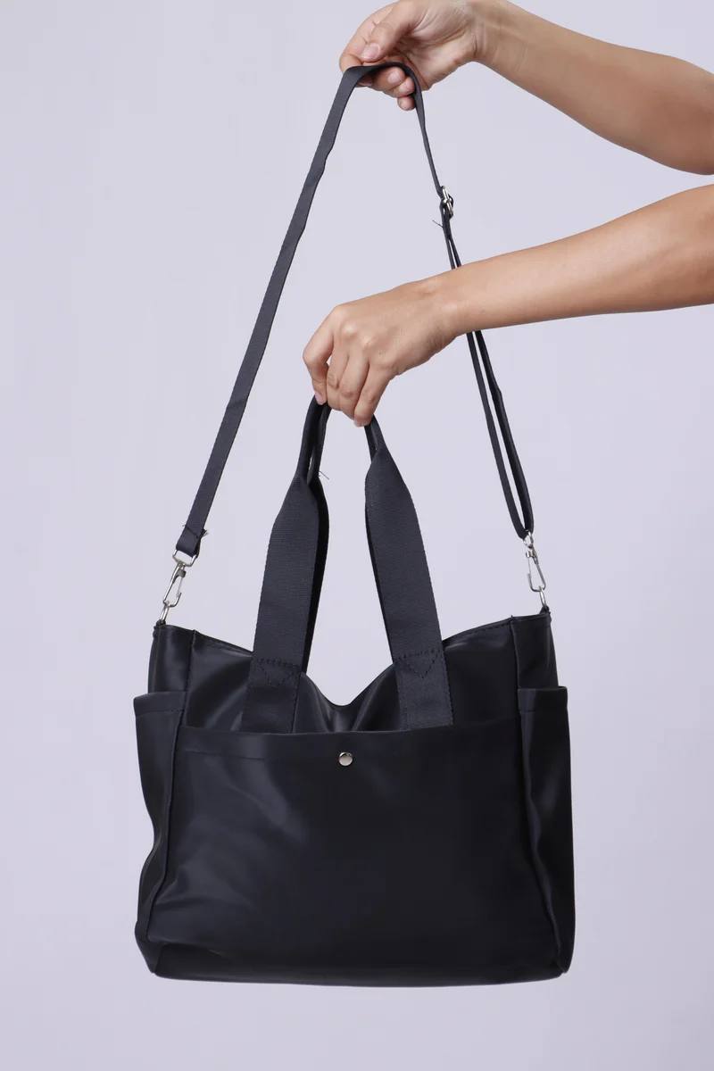 Kiora Tote