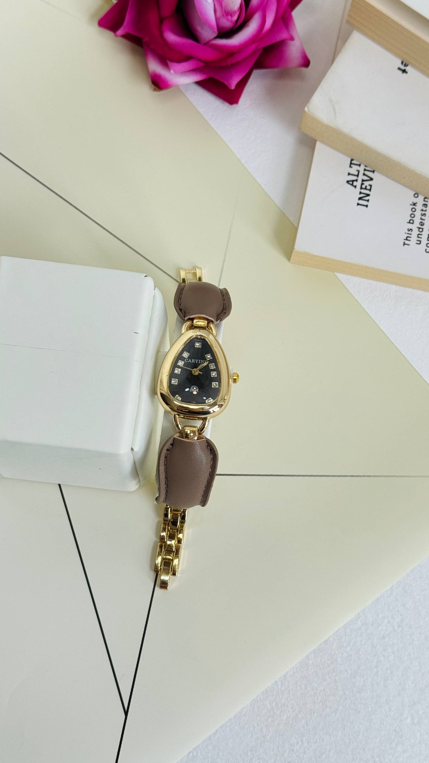 Zina Watch