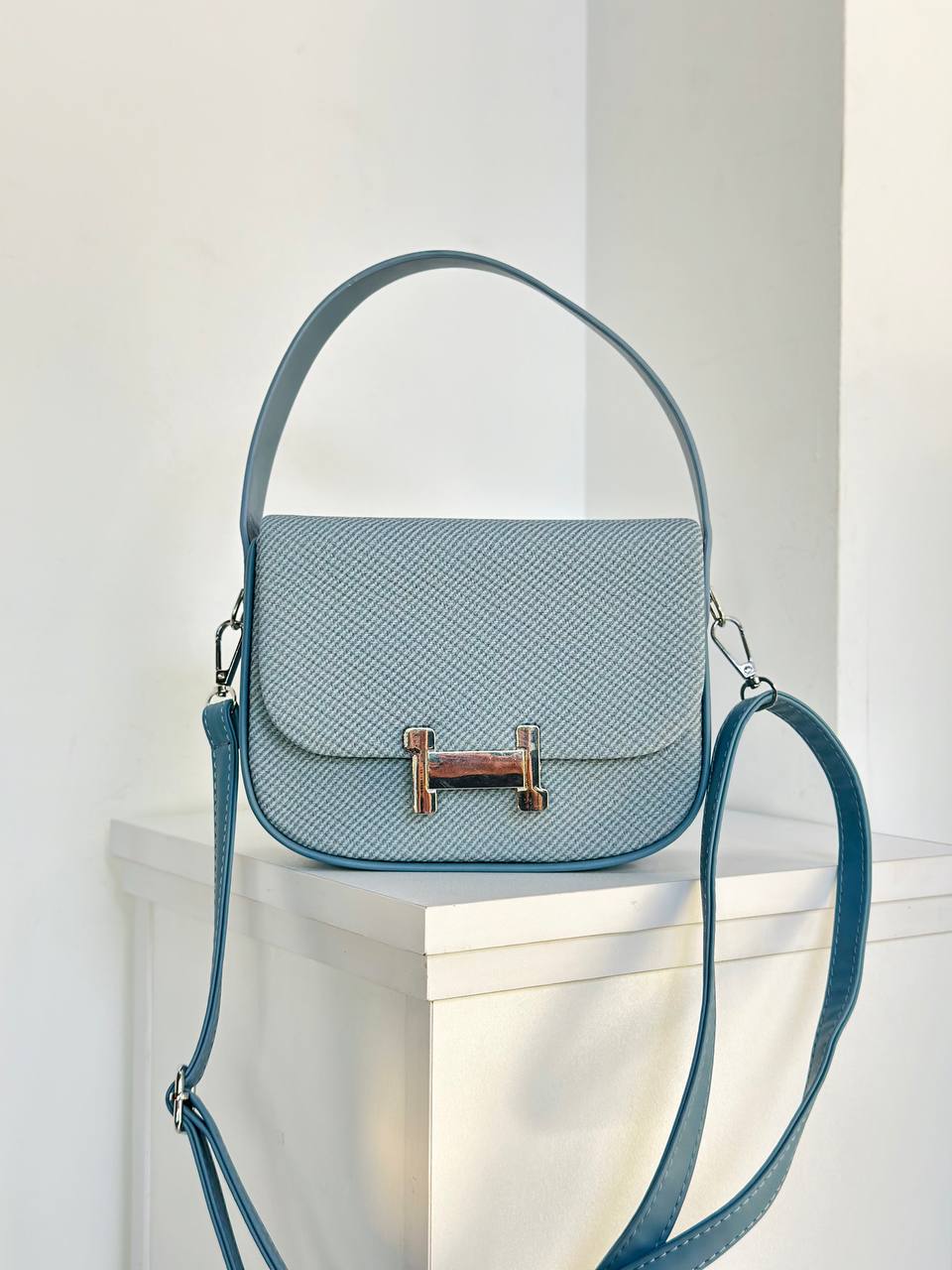 Vyx Bag