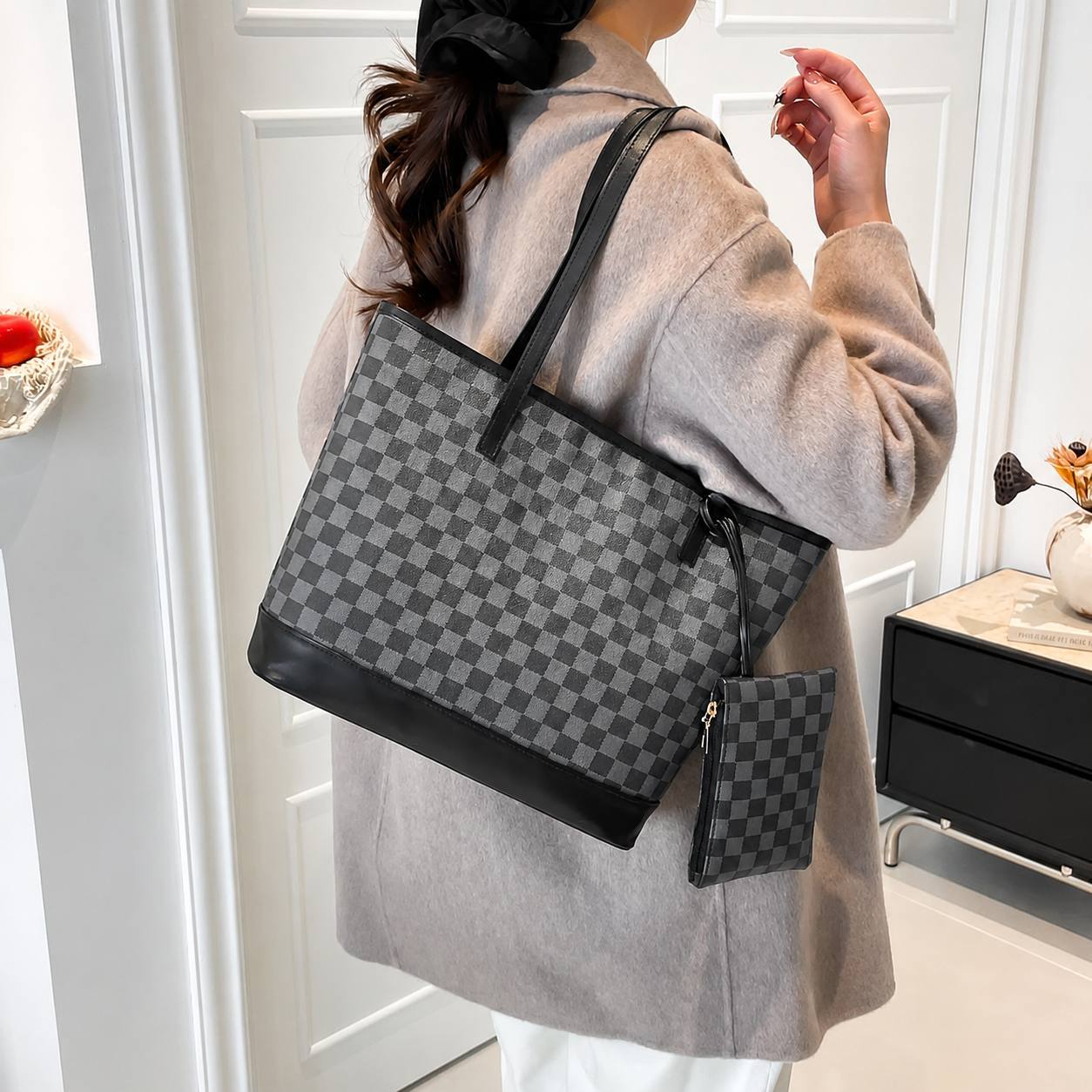 Xavia Tote