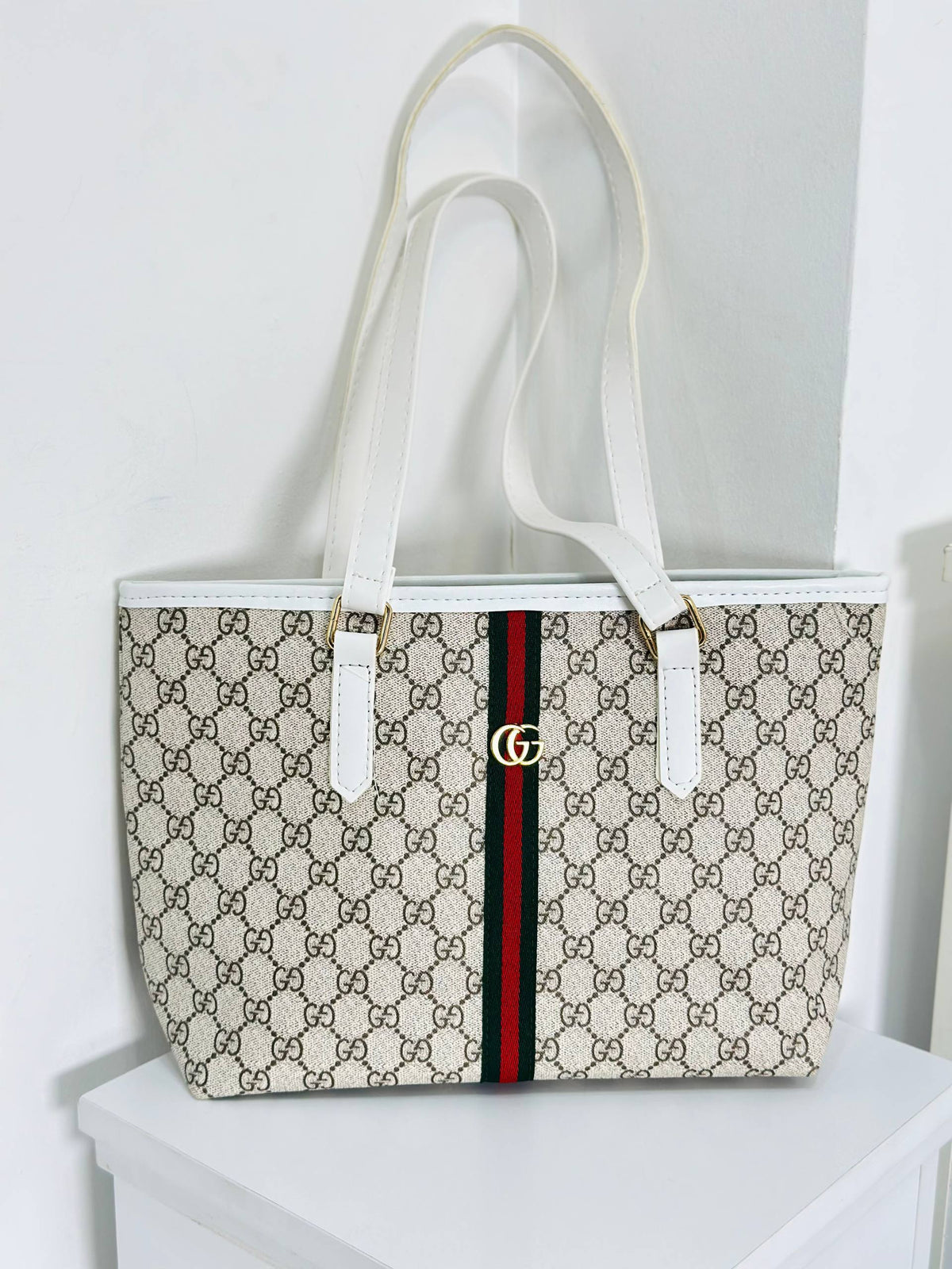 Noemi Tote