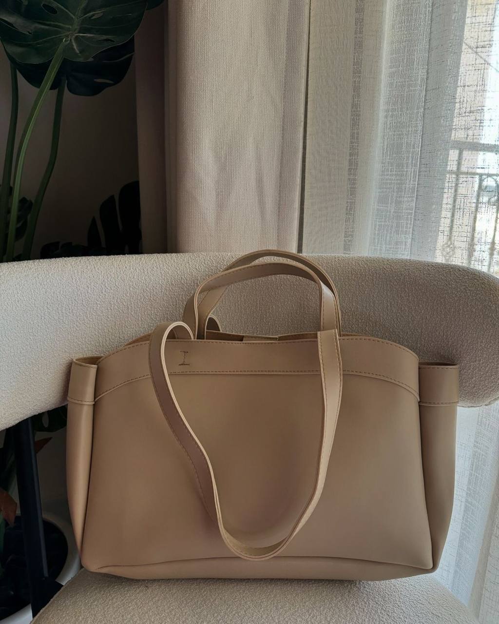 Mono Tote