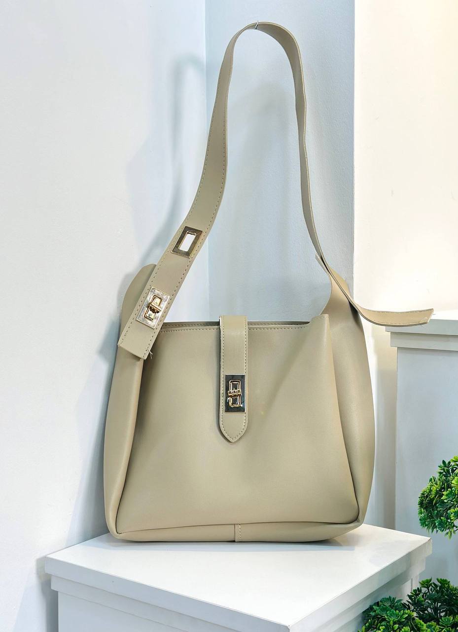 Jora Tote