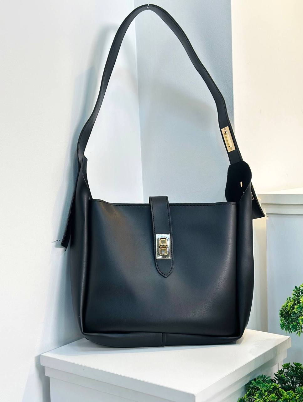 Jora Tote