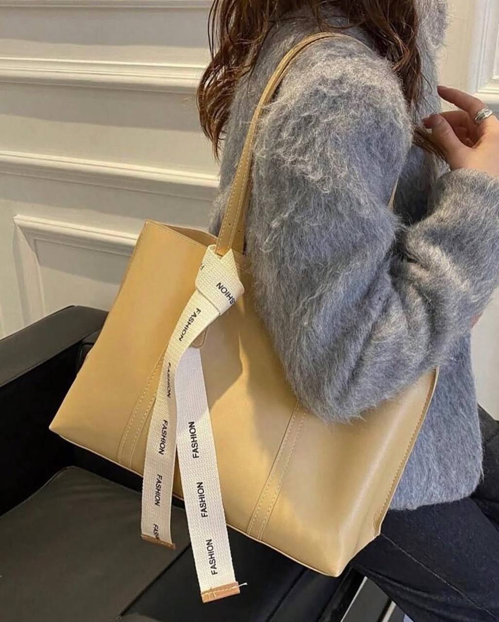 Astria Tote