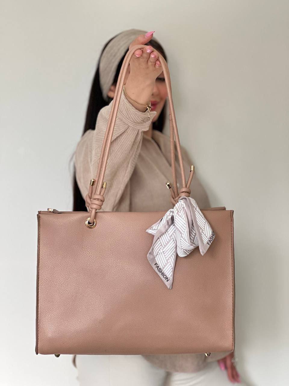 Selene Tote
