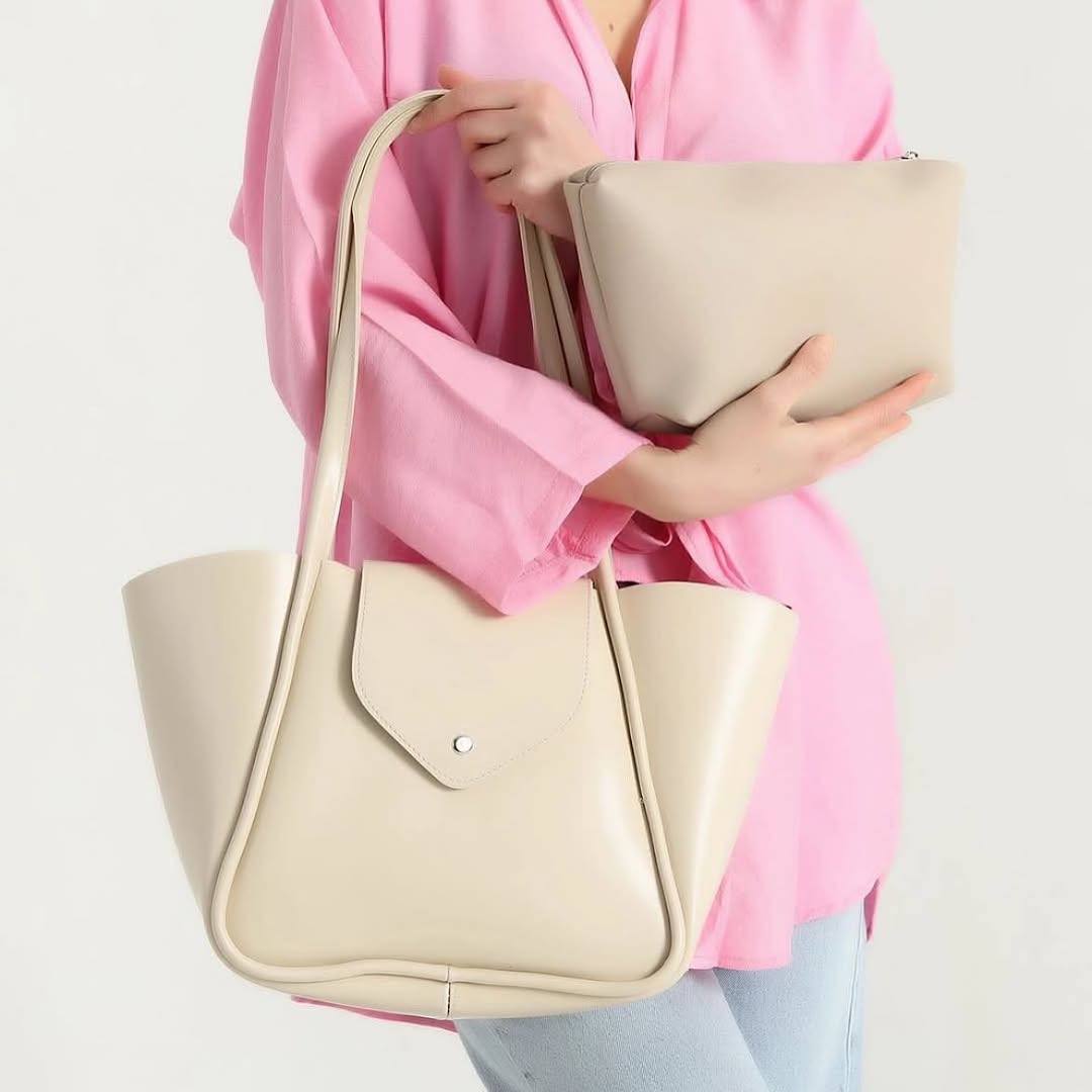 Aura Tote
