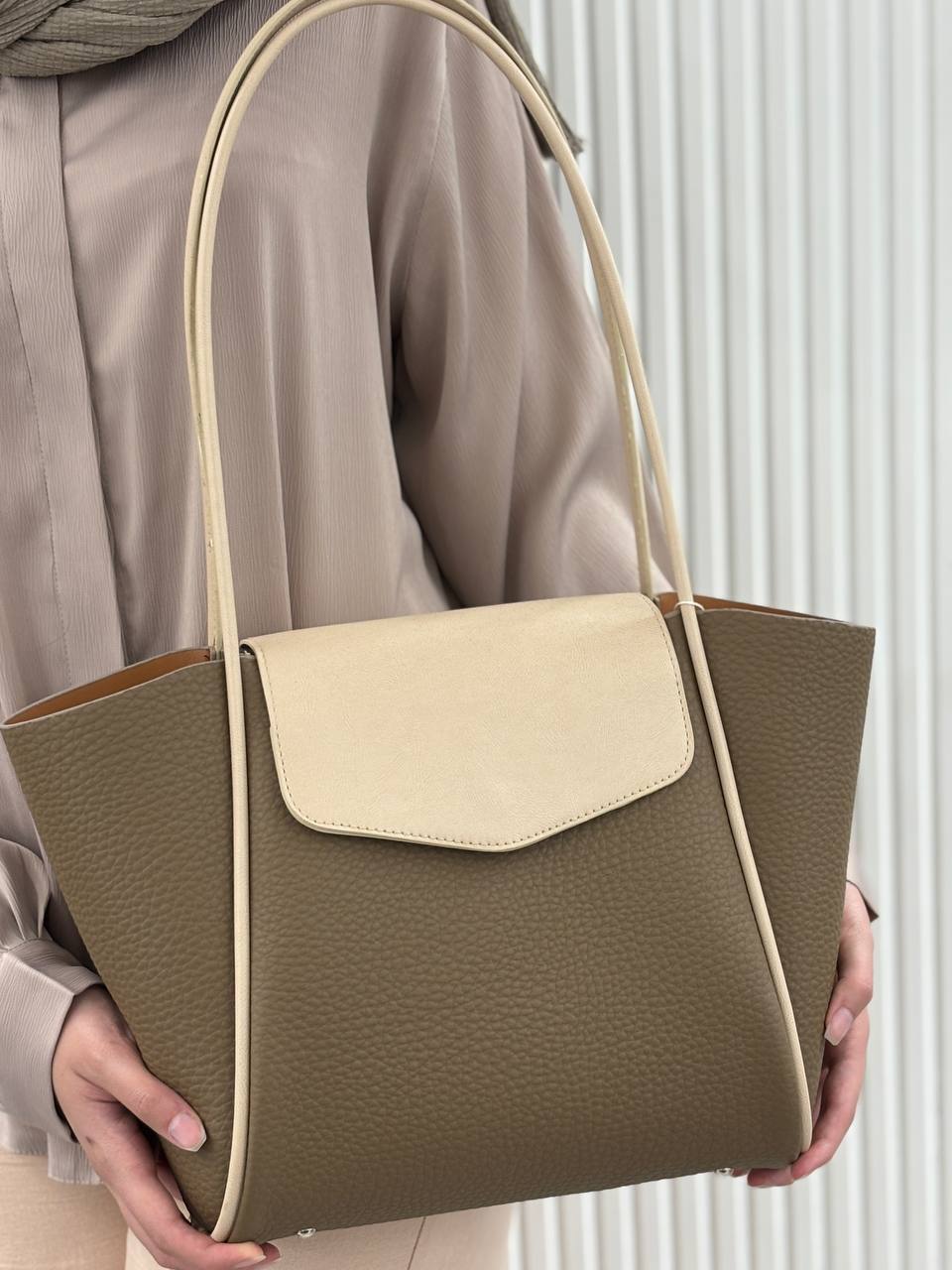 Alora Tote