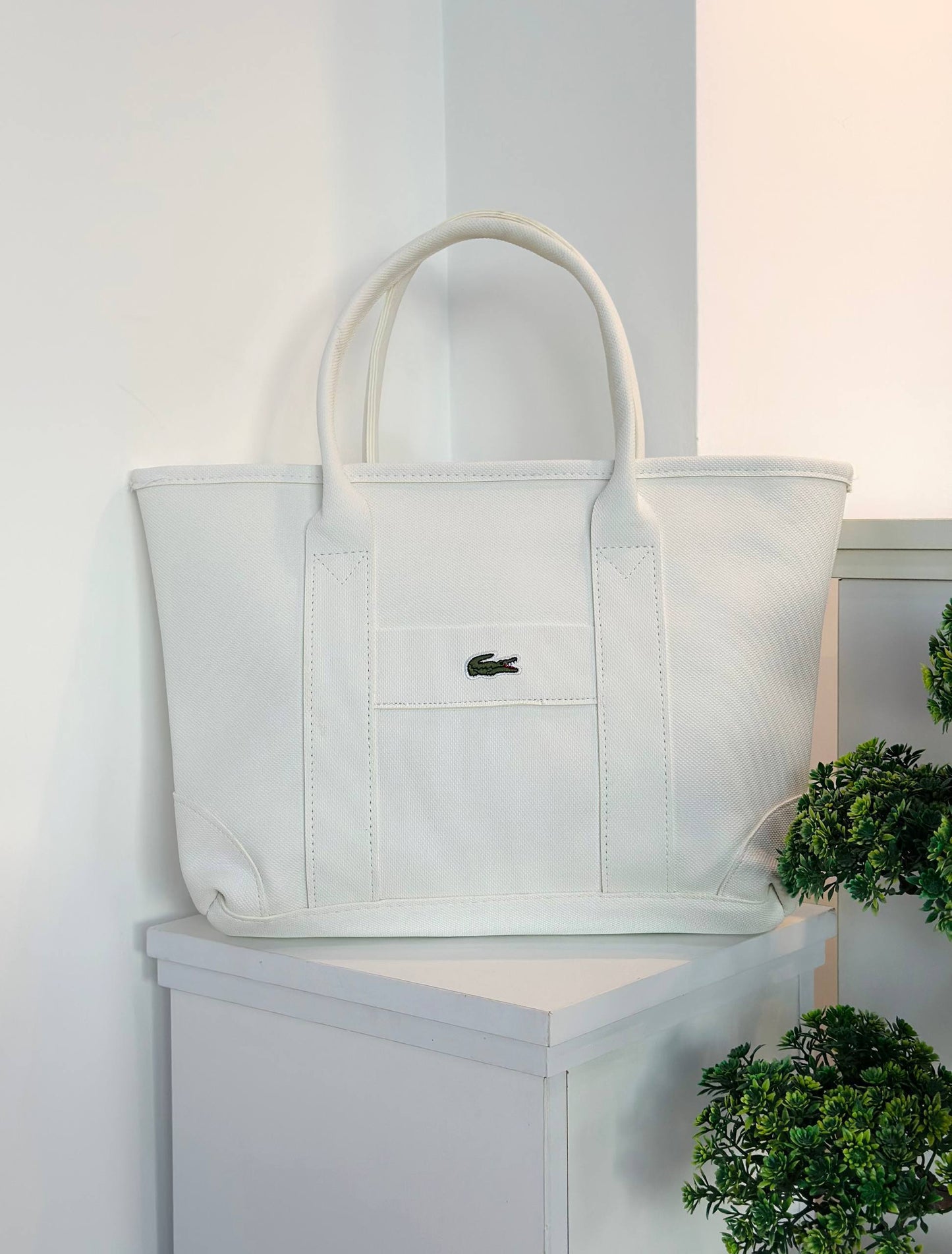 Helira Tote