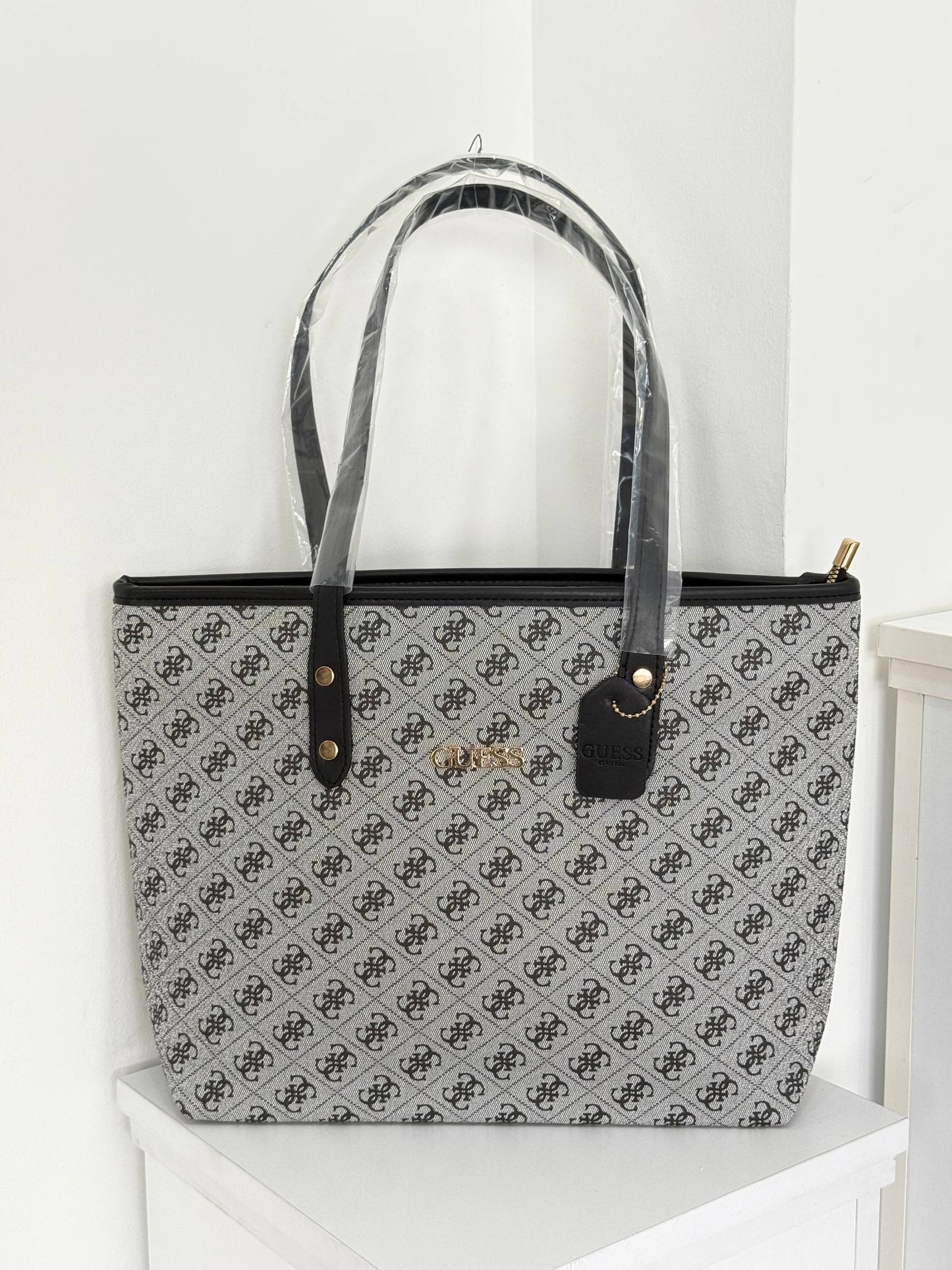 Gues Tote