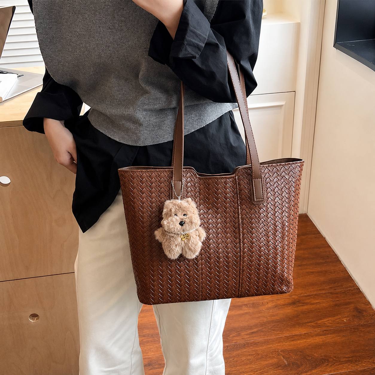 Ruelle Tote