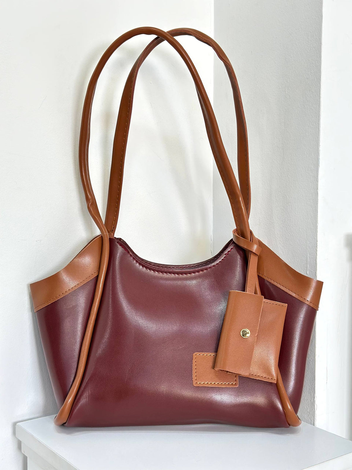 Givara Tote