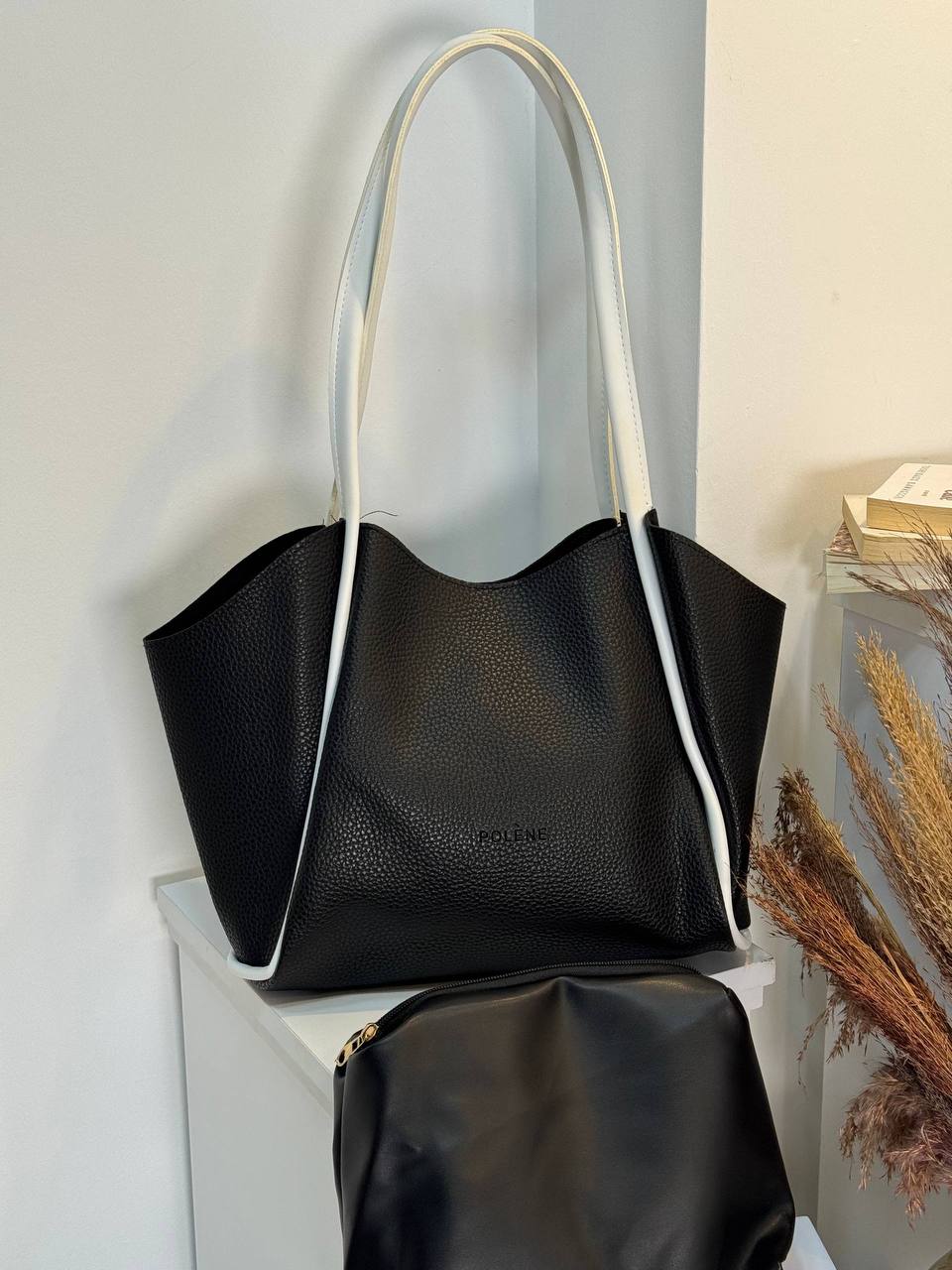 Hira Tote