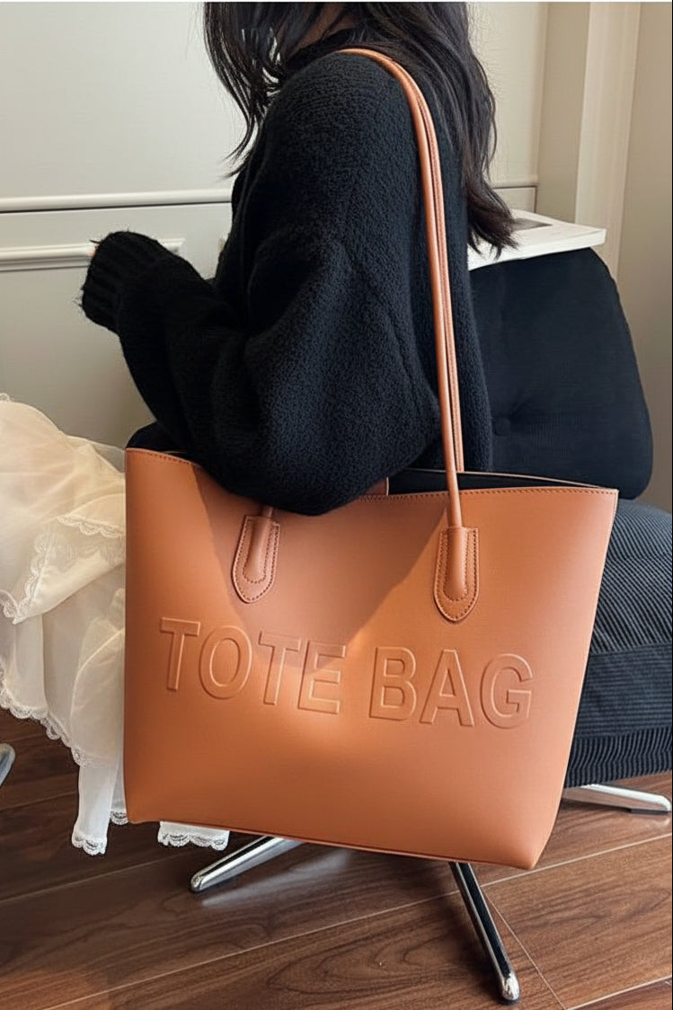 Caly Tote