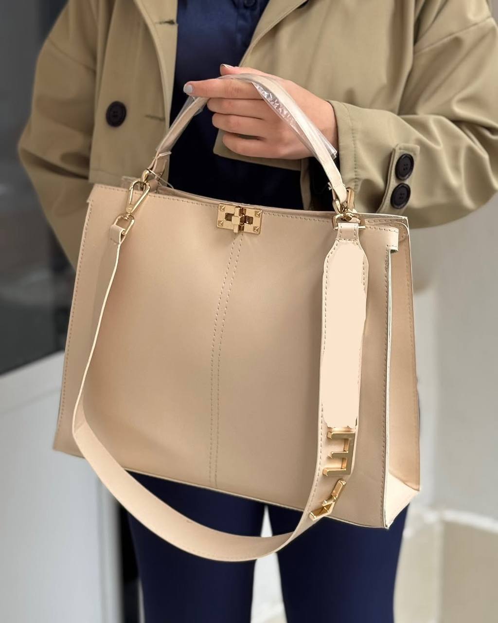 Lyana Tote