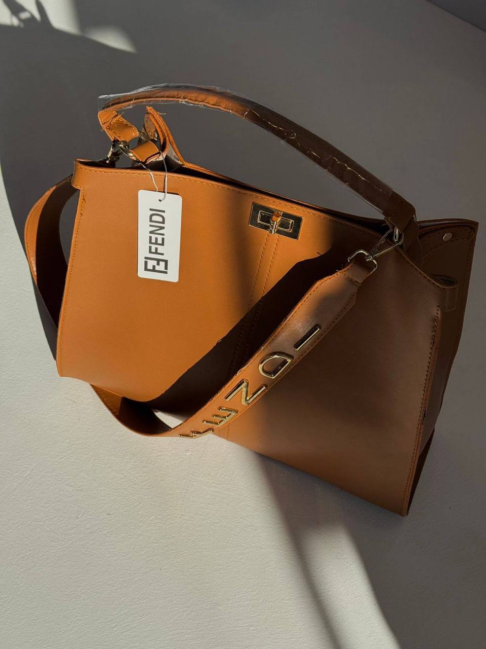 Lyana Tote