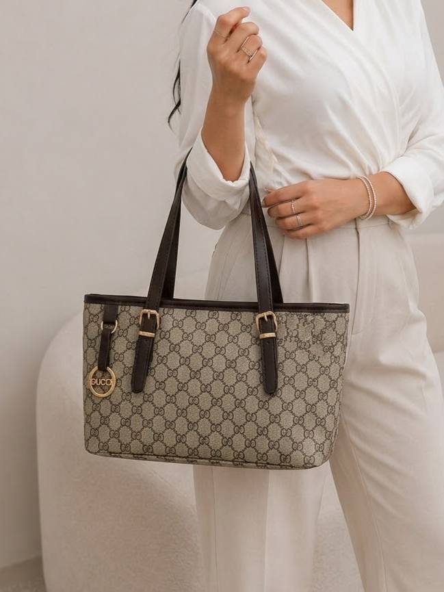 Blynn Tote