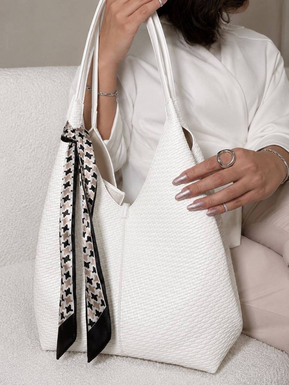 olivra Tote
