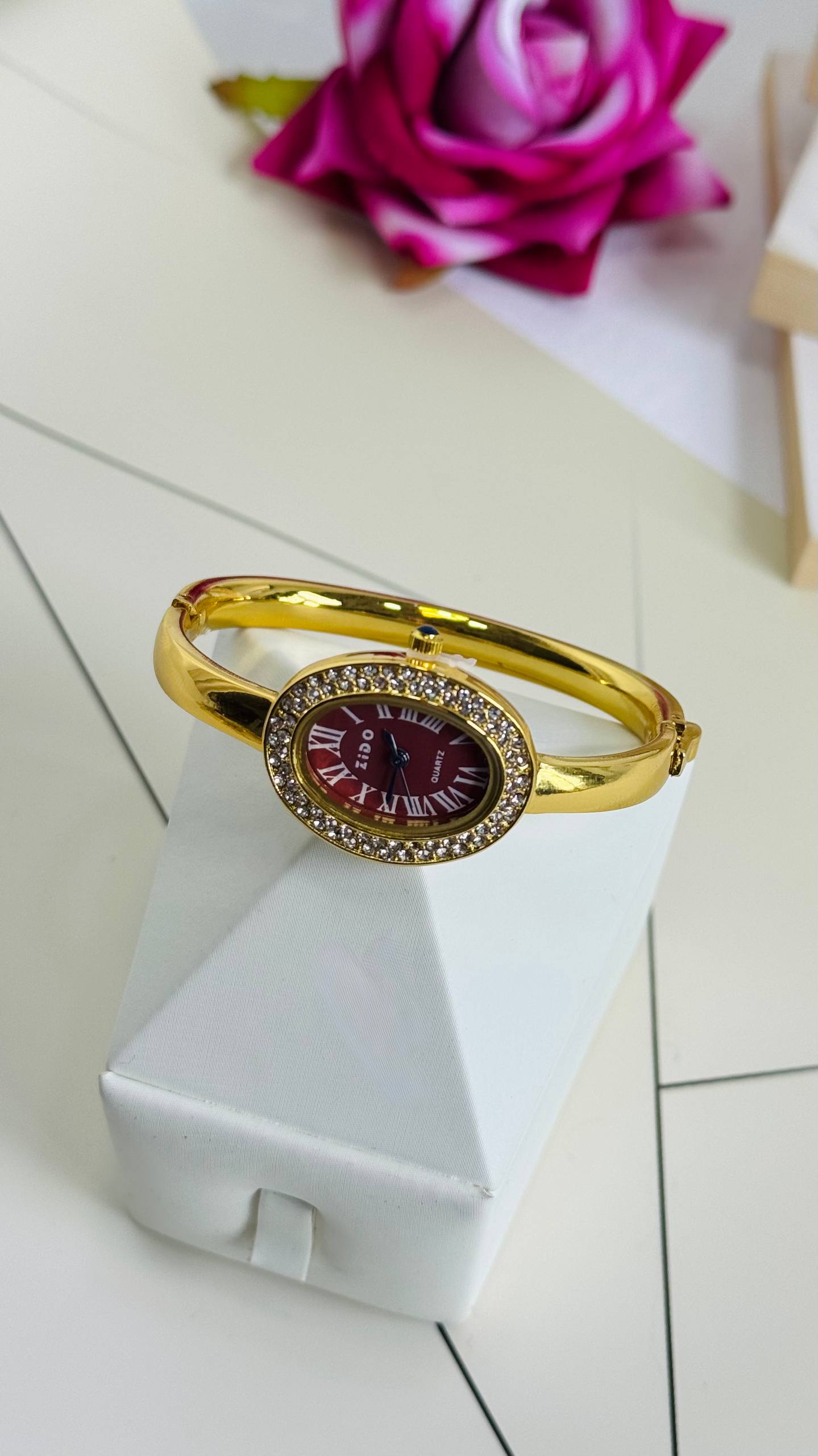 Kiva Watch