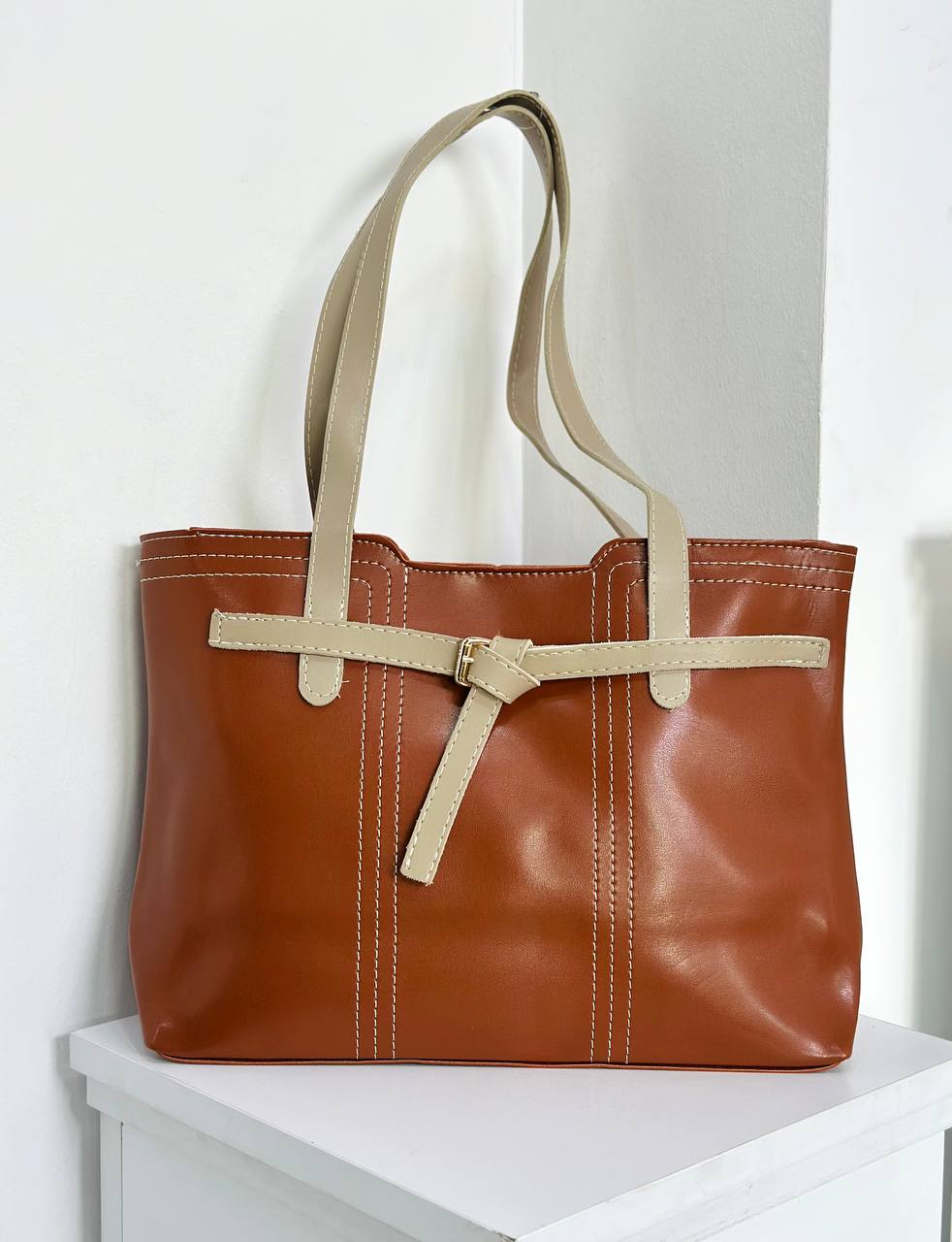 Neraya Tote