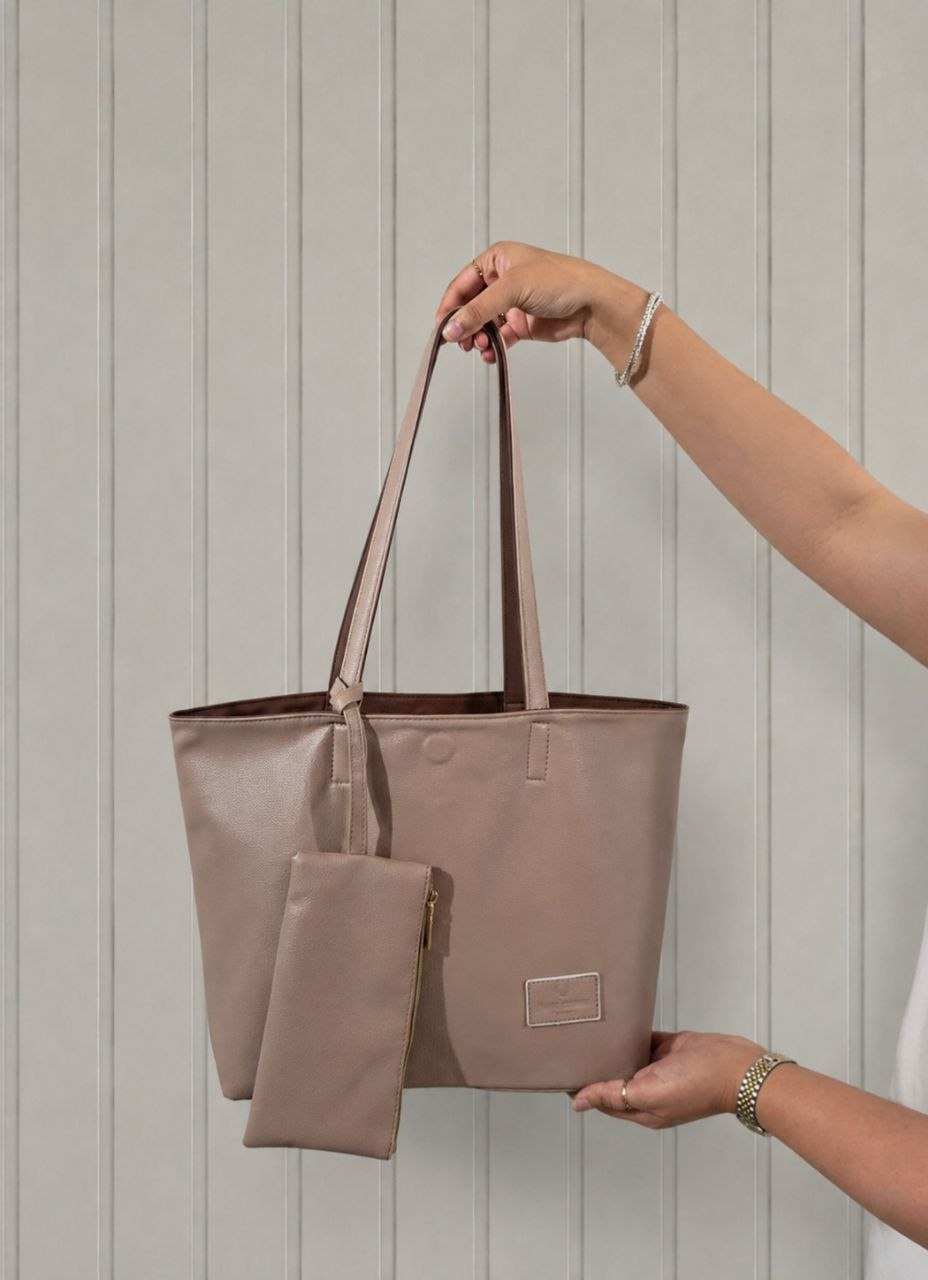 Kavina Tote