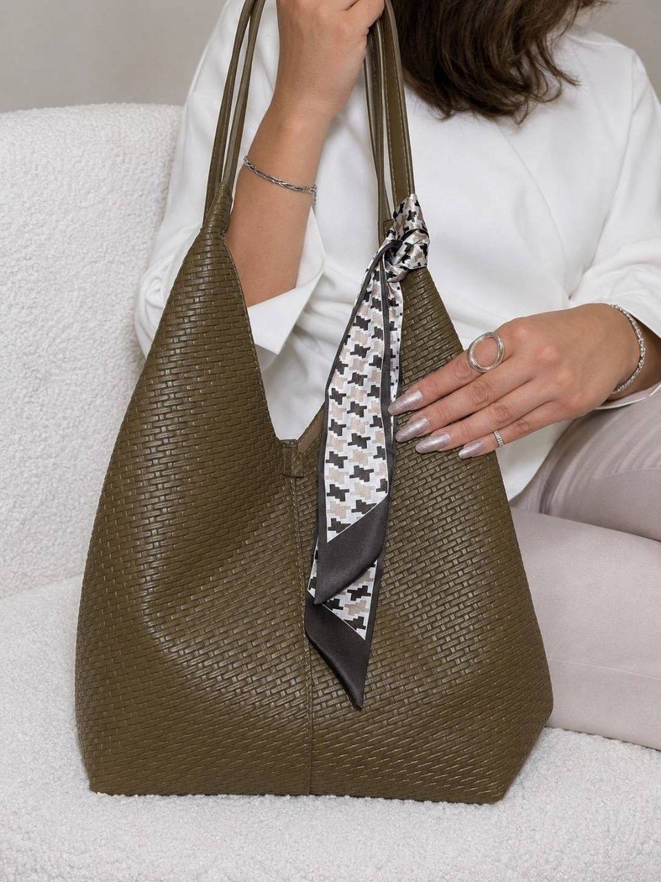 olivra Tote