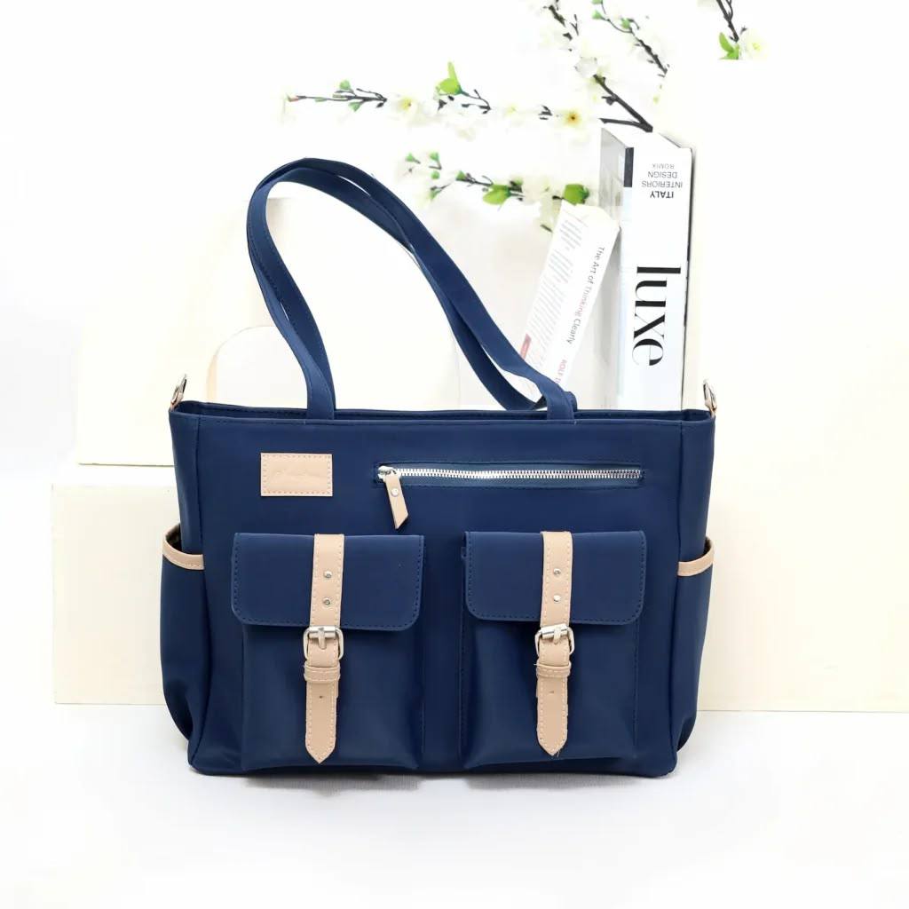 Tami Tote
