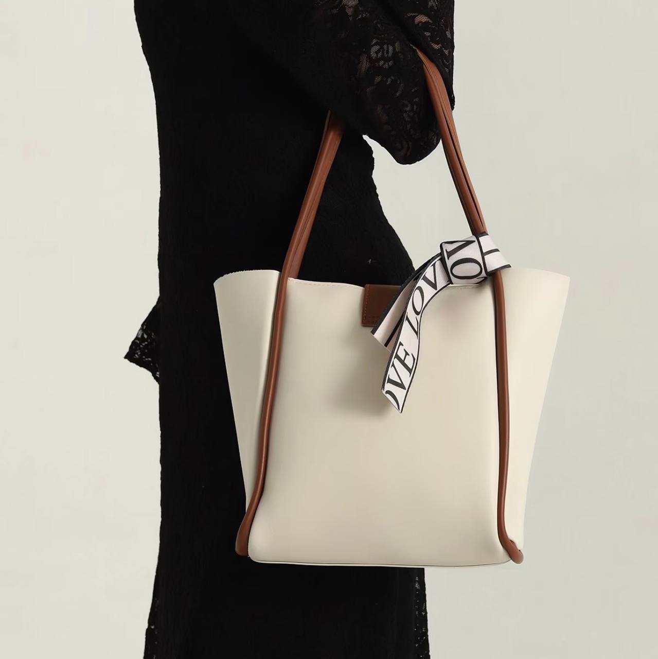 Noire Bag